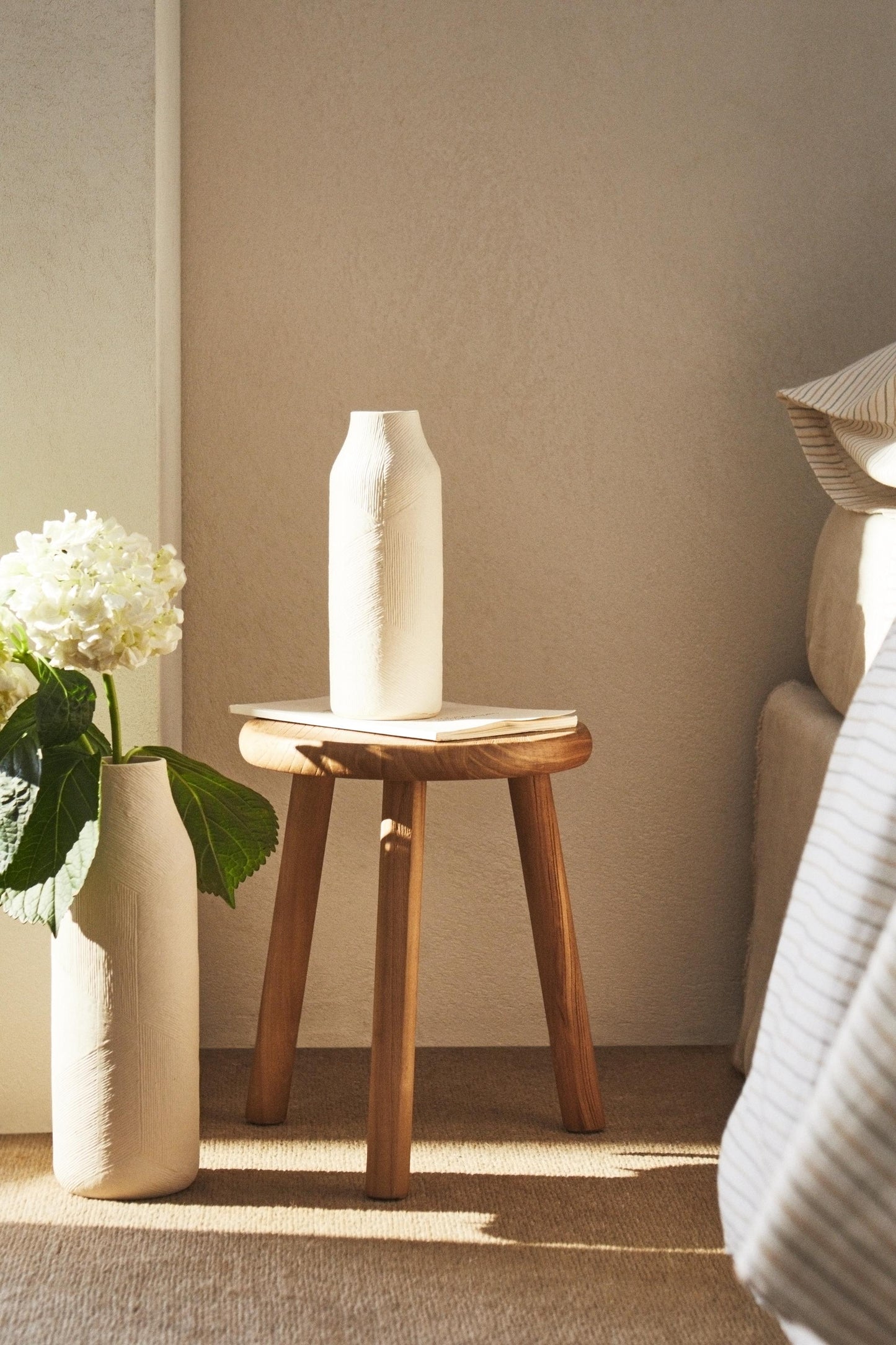 Vase, stoneware, textured pattern finish, cylindrical