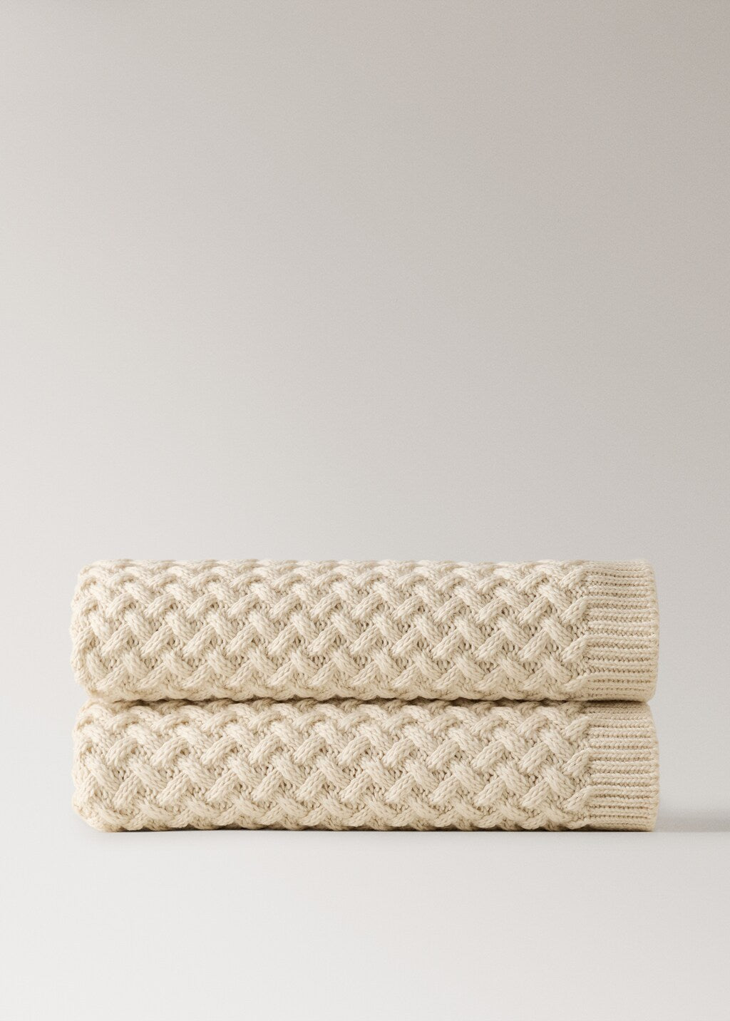 Throw blanket, interlock knit, 51x70.8"
