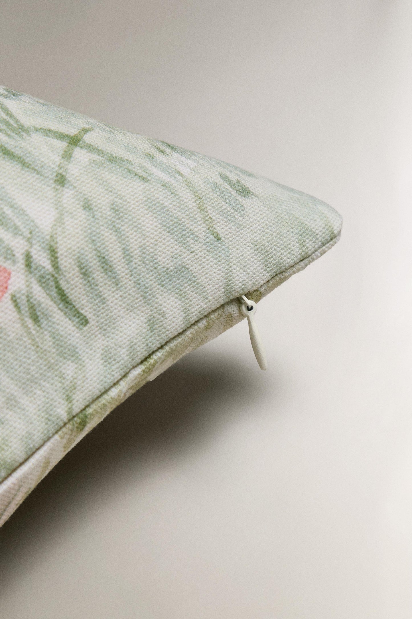 Throw pillow cover, watercolor floral print, 17.5x17.5"