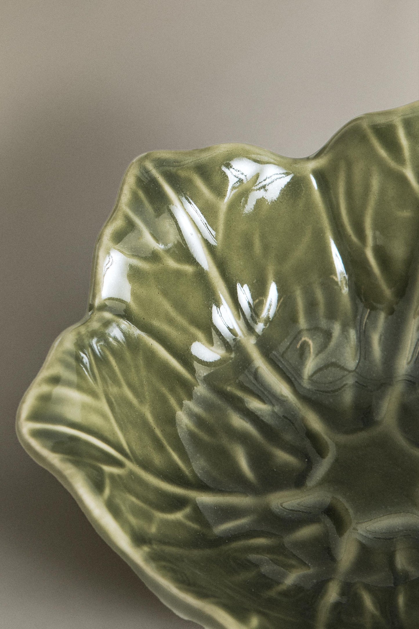 Serveware, side bowl, stoneware, green cabbage leaf, 6.1in