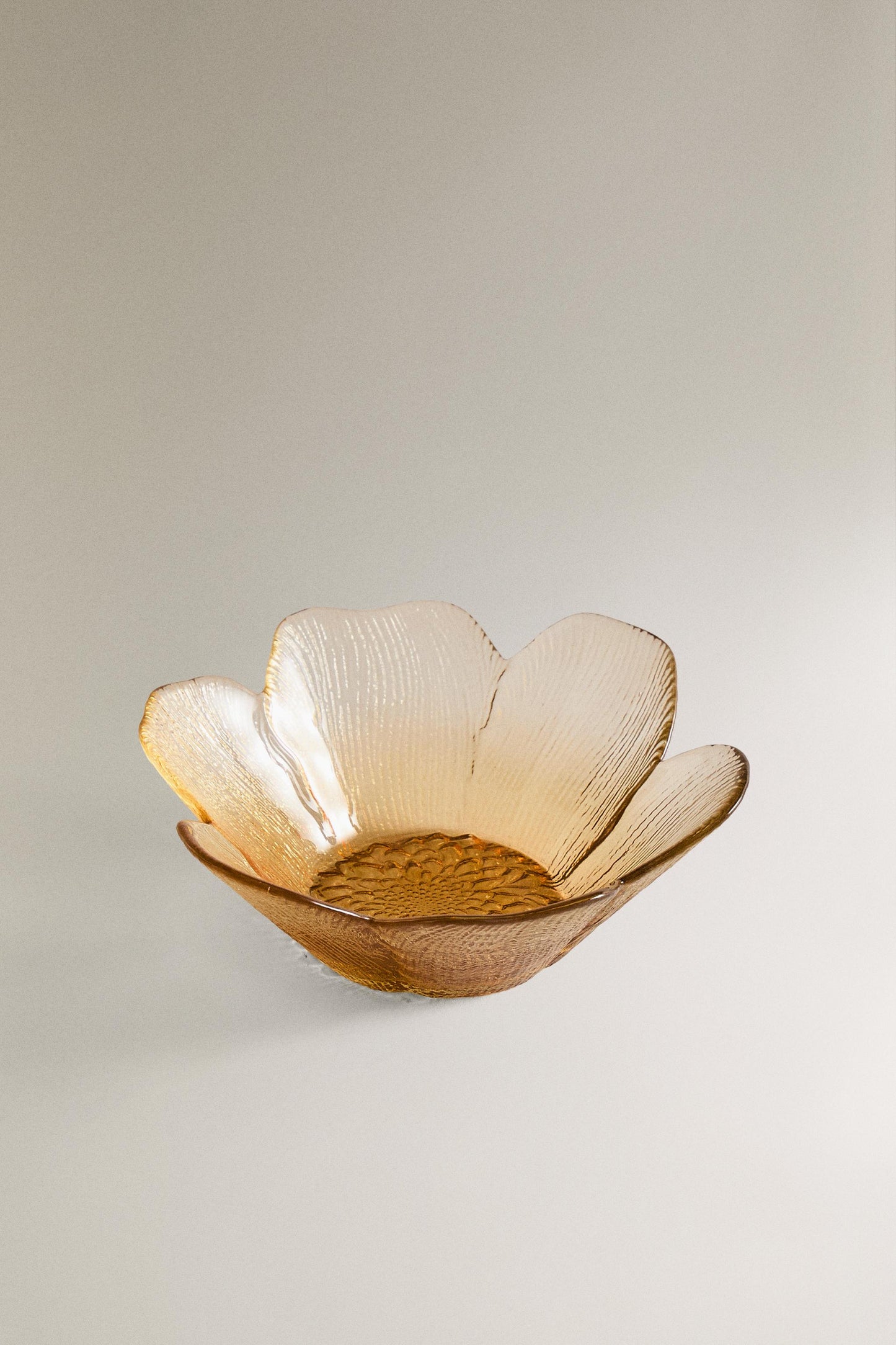 Serveware, bowl, glass, flower shape, brown