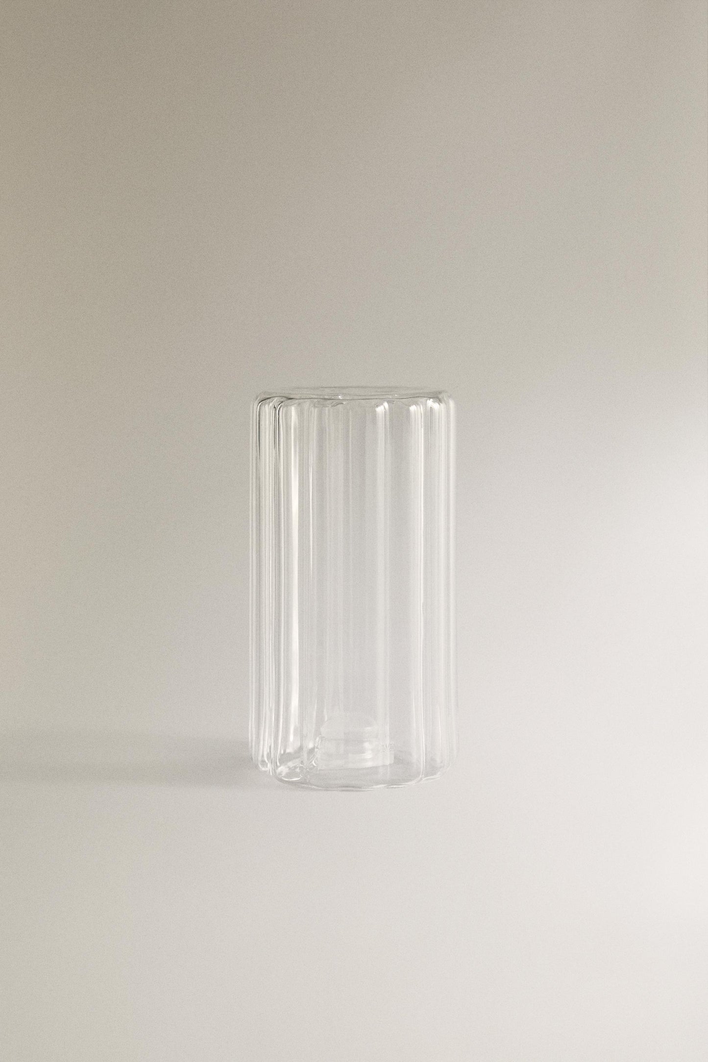 Salt shaker, beveled borosilicate glass