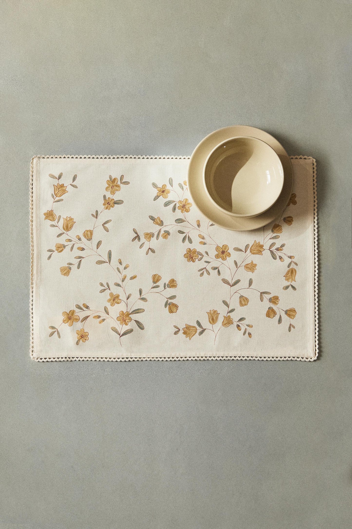 Placemat, cotton, flower print, 14x19.5in