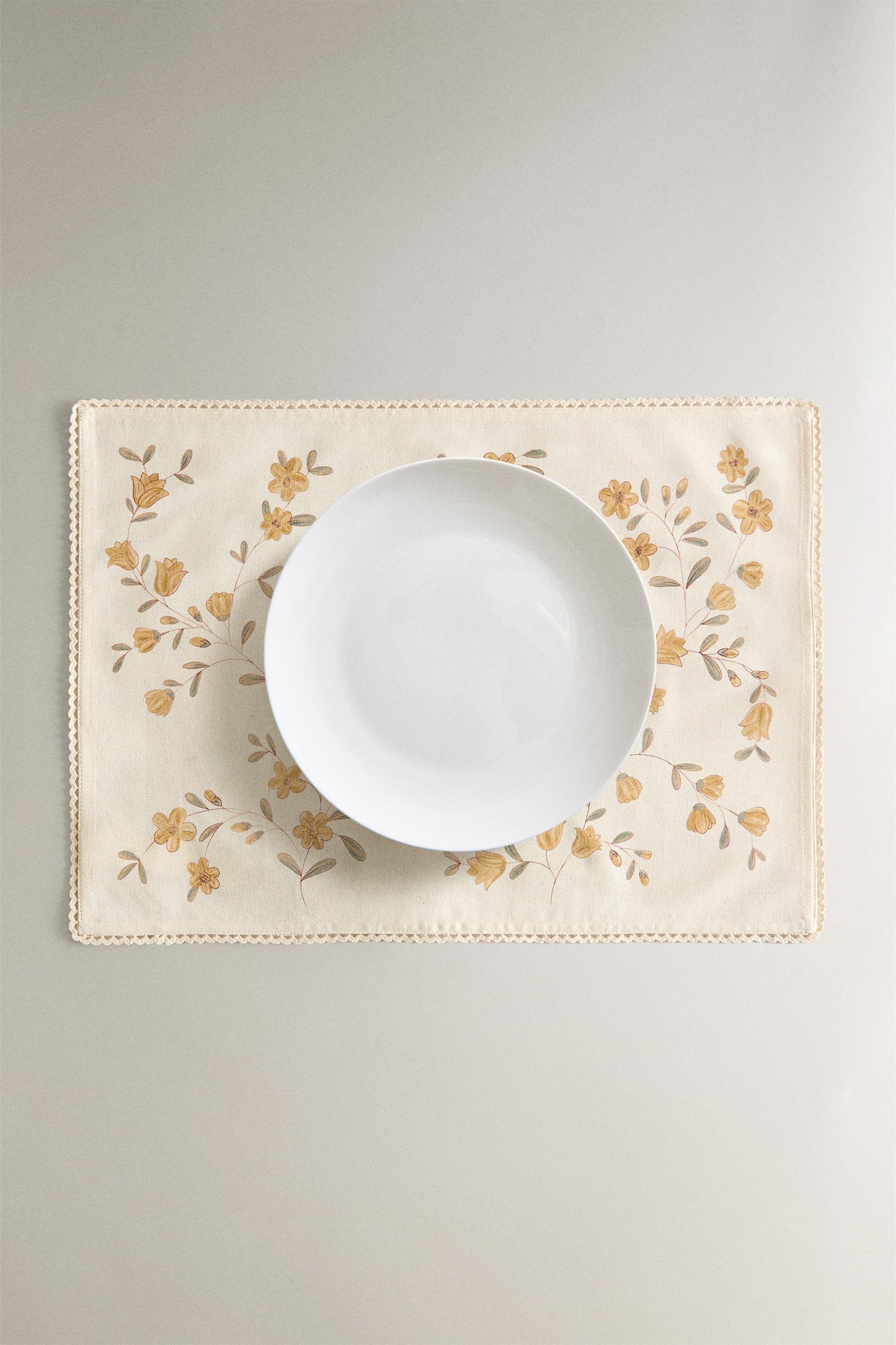 Placemat, cotton, flower print, 14x19.5in