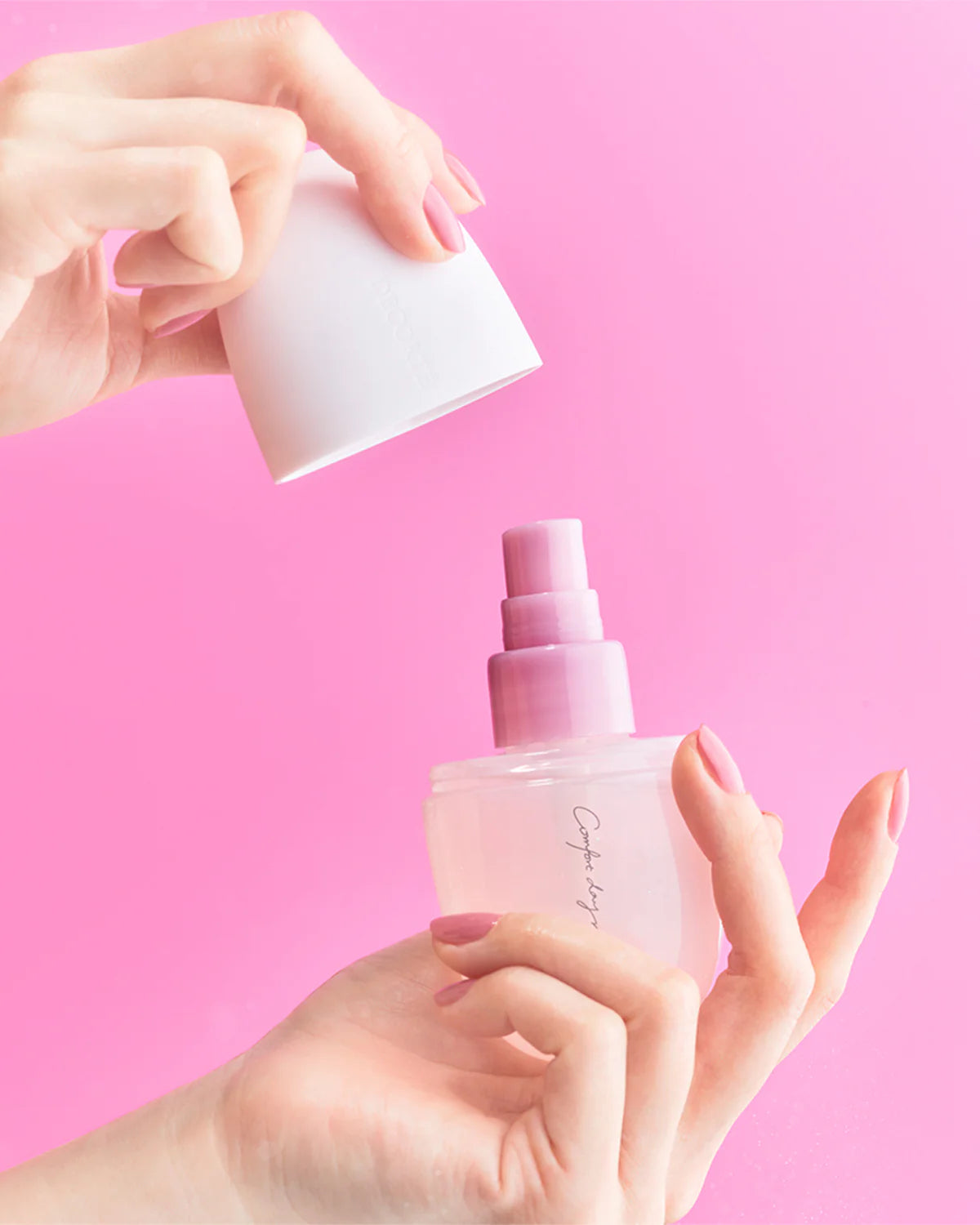 Decorte Comfort Day Mist Set & Protect 2oz (60ml)