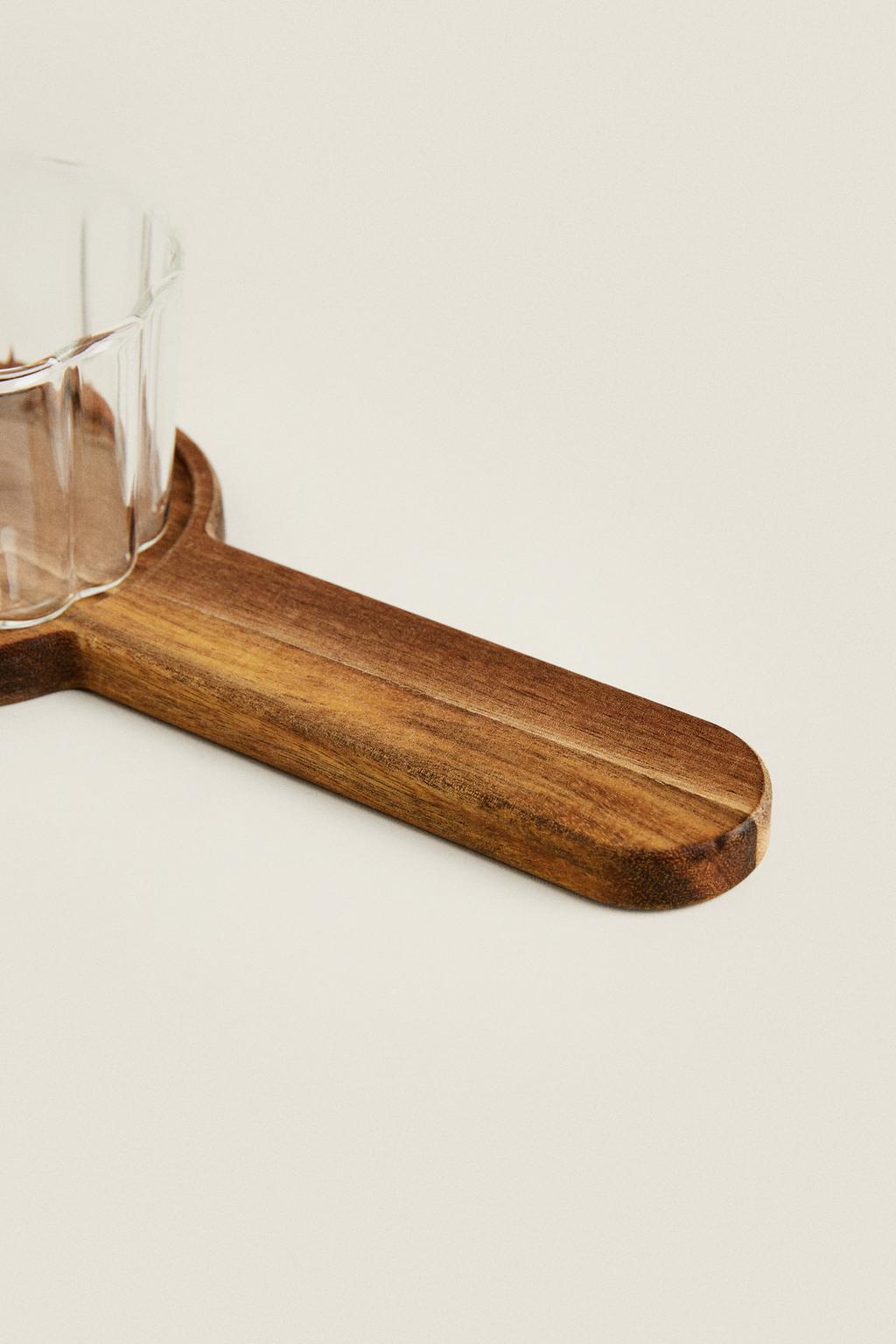 Serveware, borosilicate glass dip bowls and acacia tray