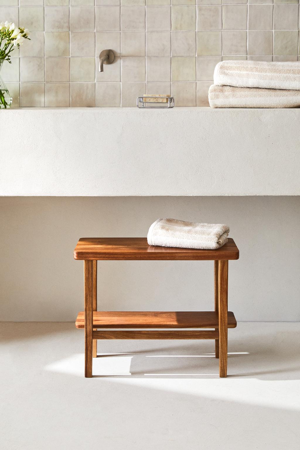 Bench, acacia, length 21.6"