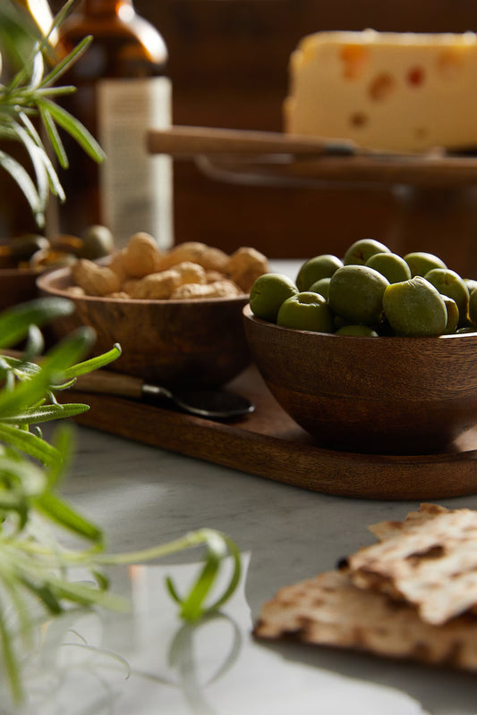 Dip & condiment serving set, mango wood bowls with tray