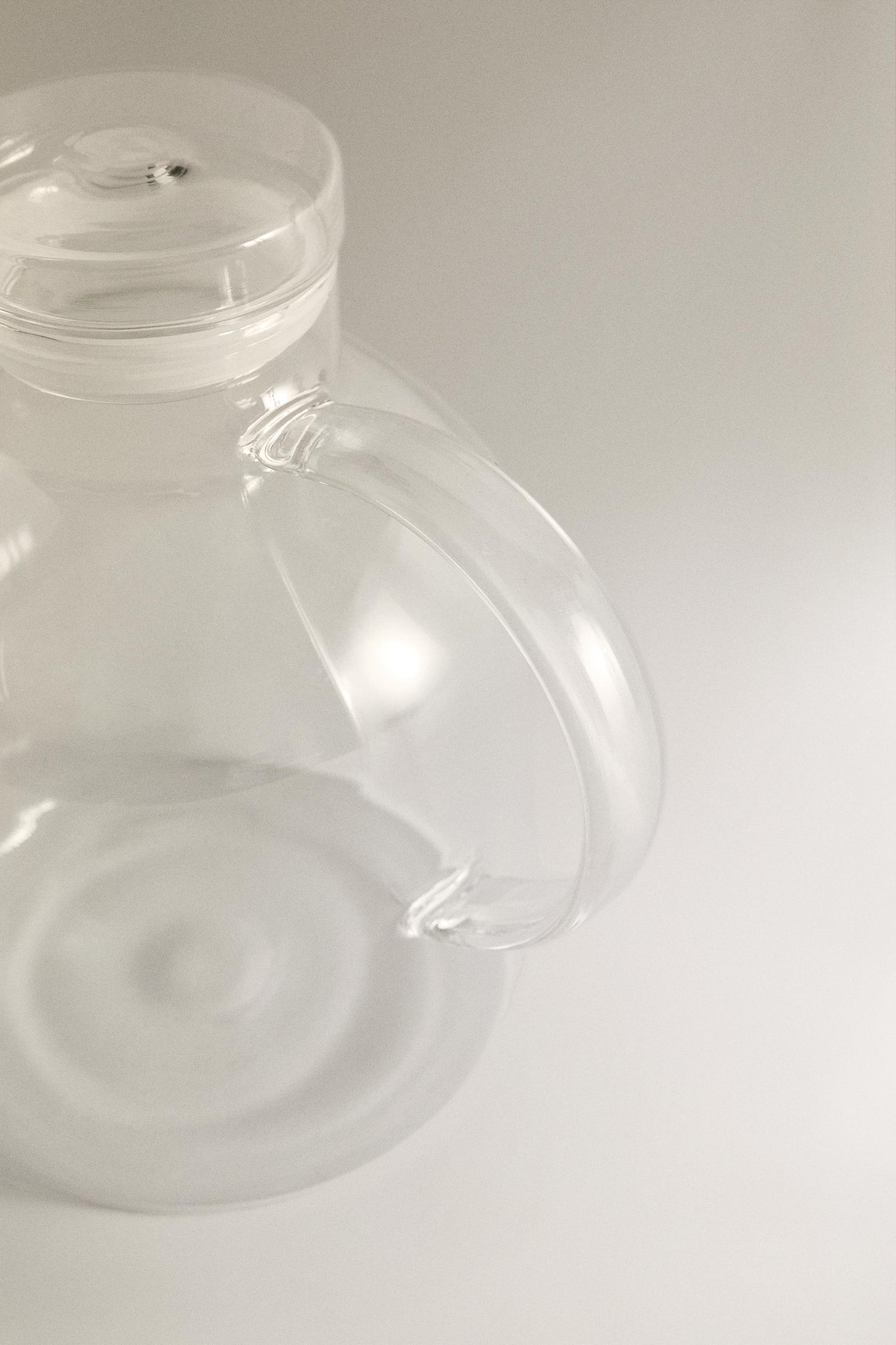 Drinkware, pitcher, borosilicate glass, side handle