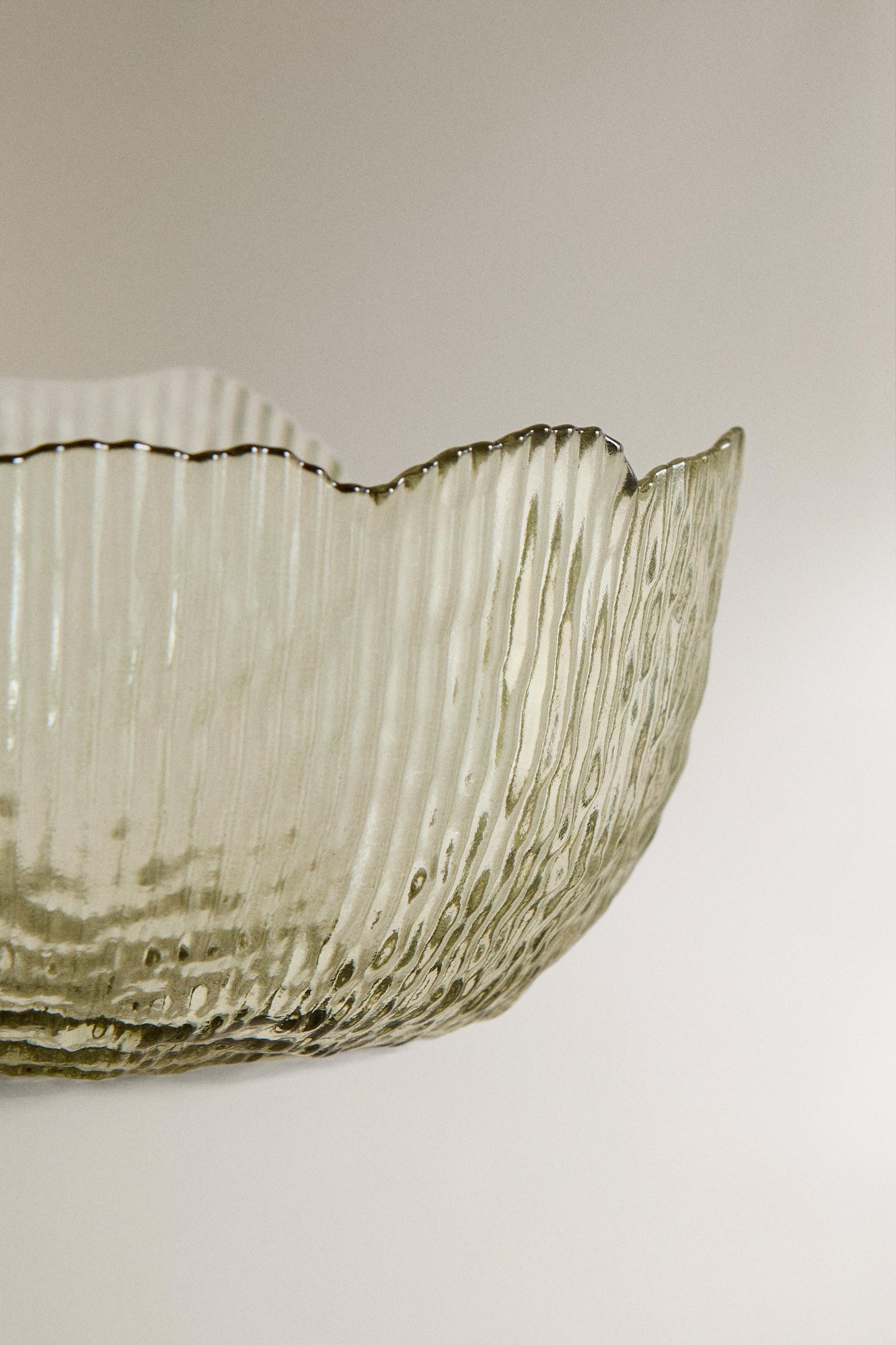 Serveware, bowl, glass, raised design, green, 8in