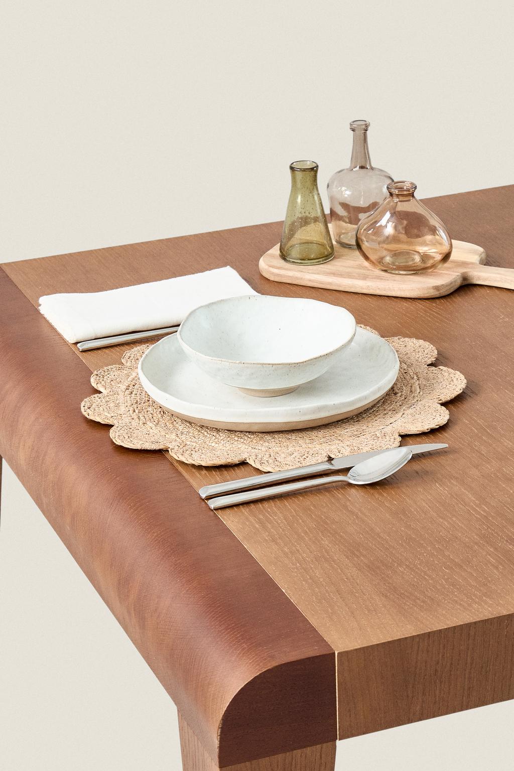 Placemat, rattan flower shape, d15