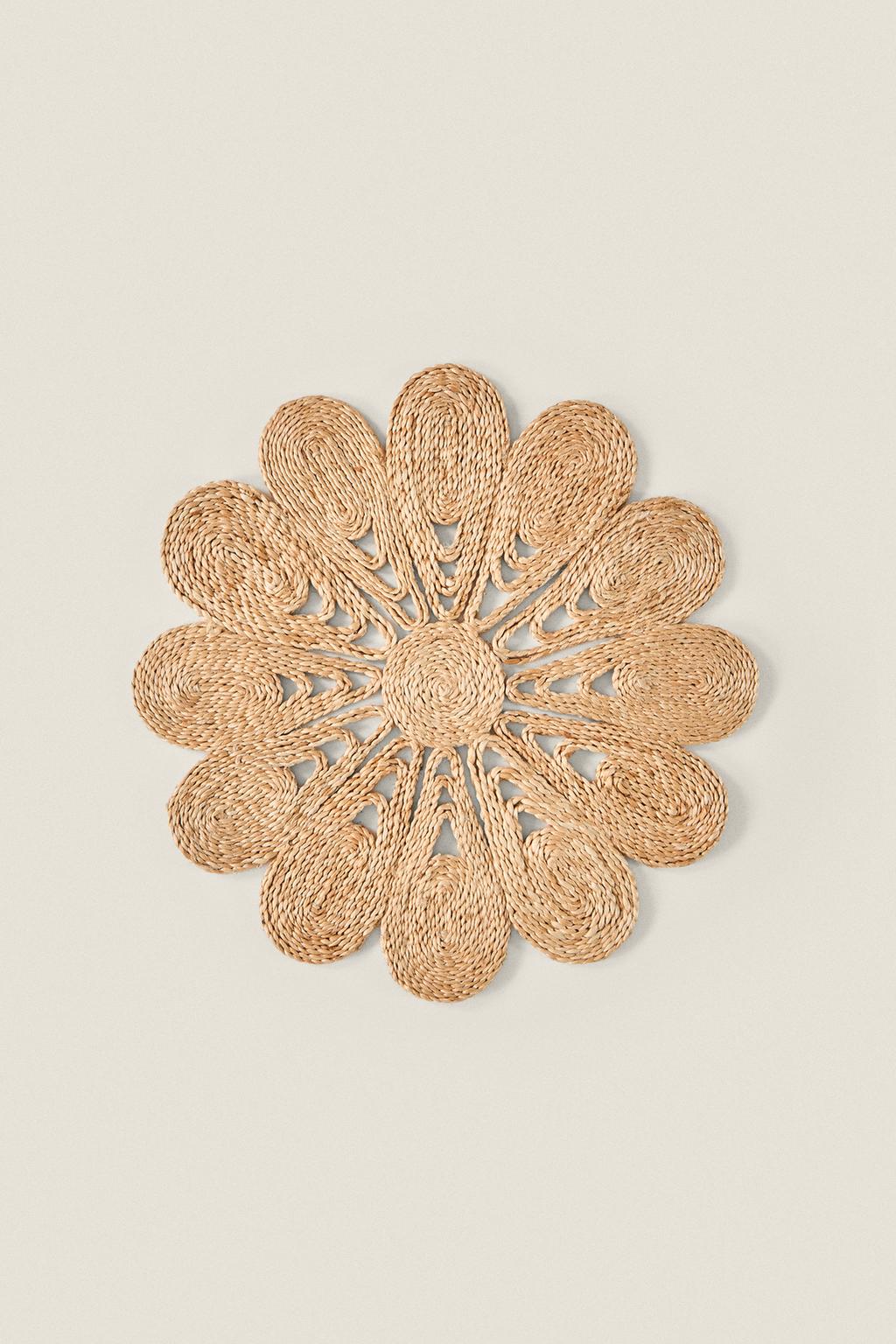 Placemat, braided jute flower-shaped, d15