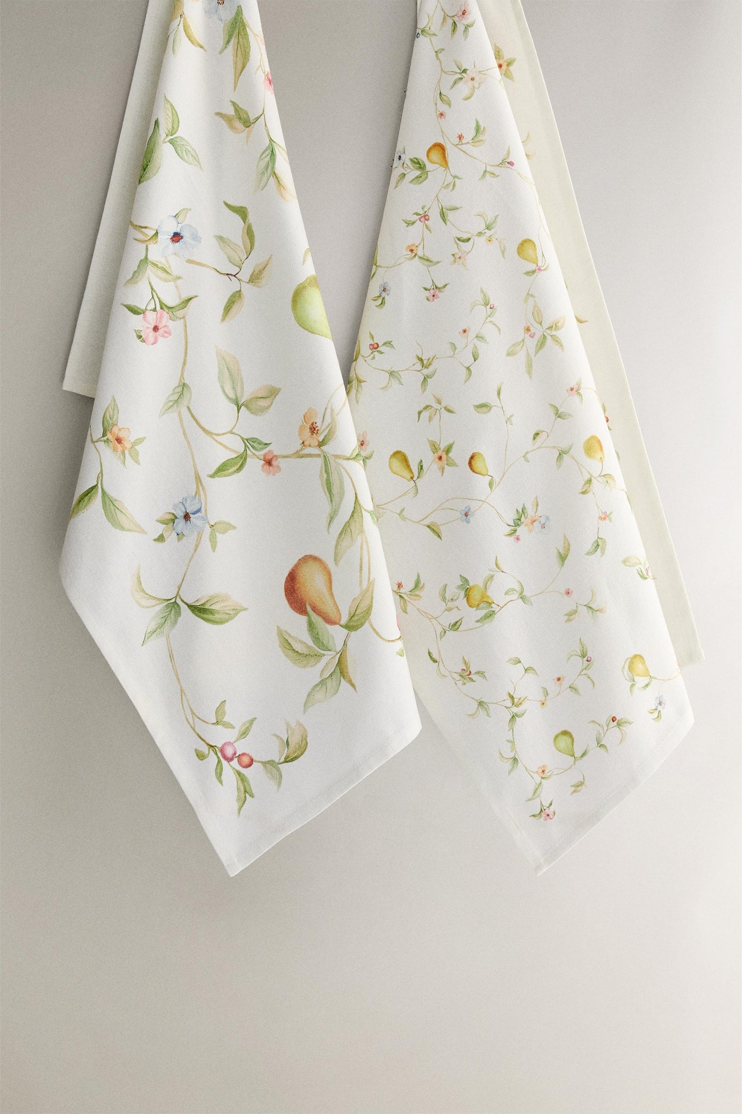 Towel, kitchen towel, set of 2, pear print