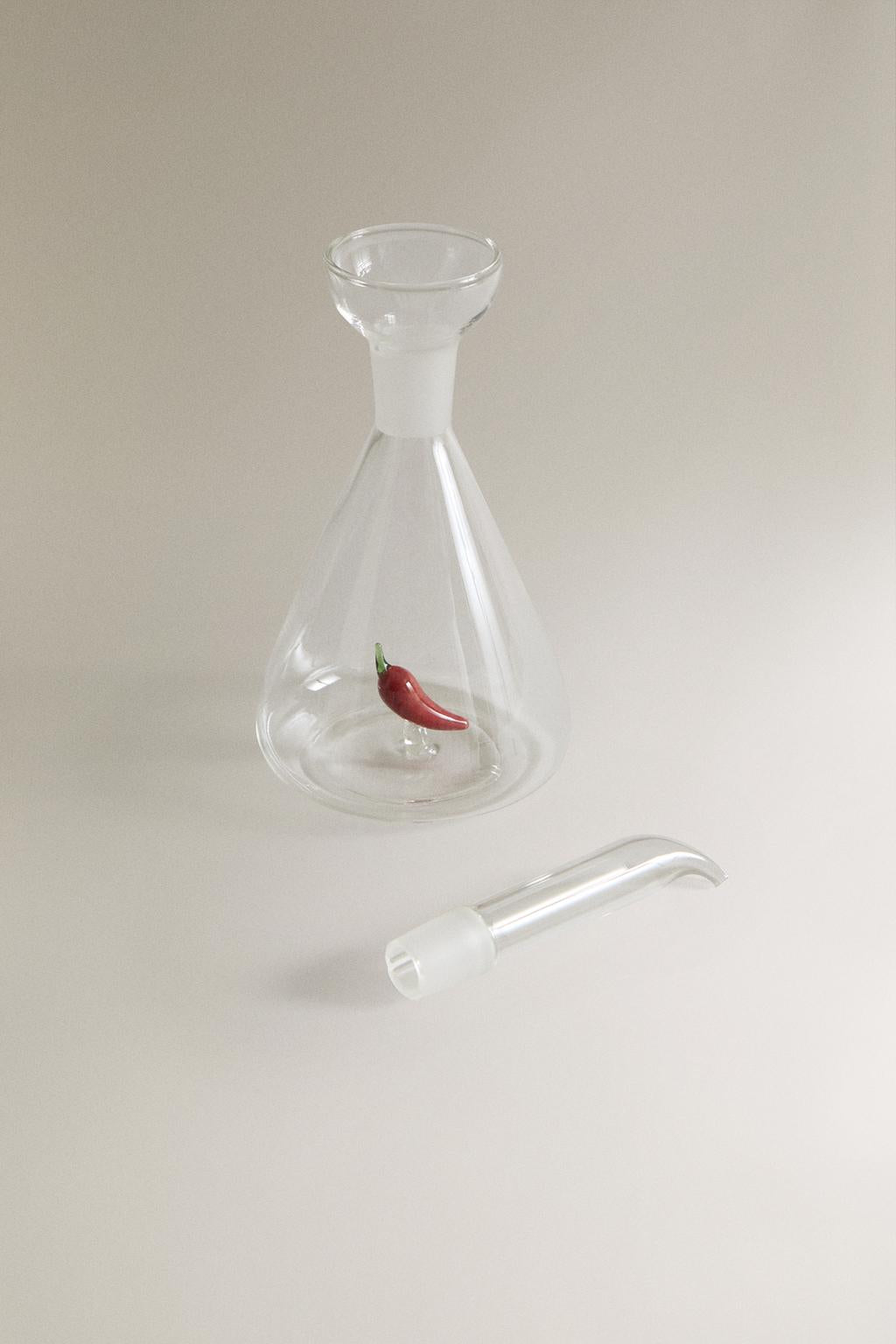 Cruet, borosilicate glass, chili shape inside