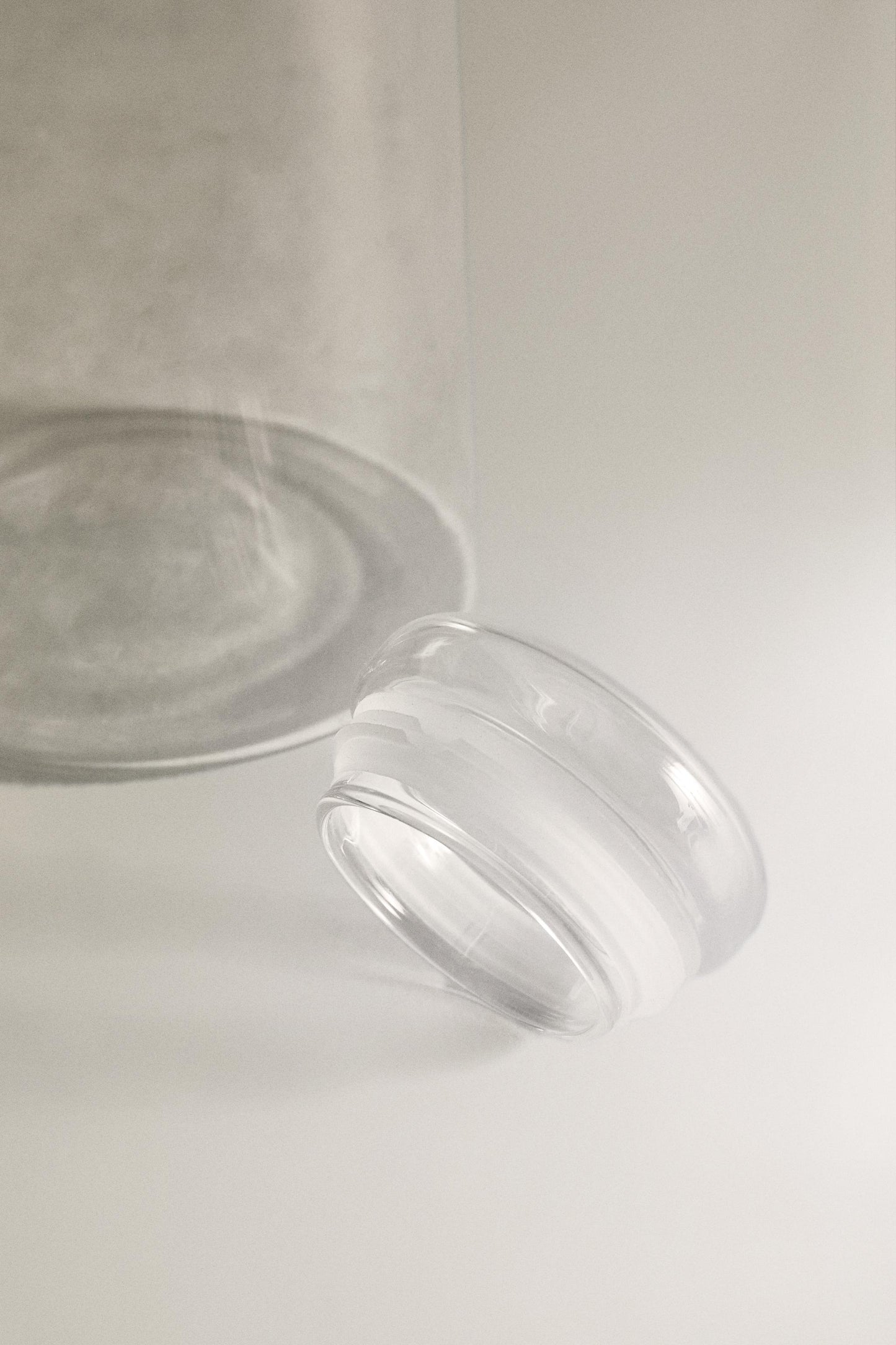 Drinkware, bottle with lid, borosilicate glass