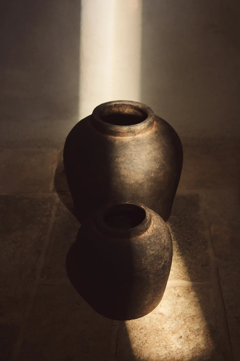 Vase, stoneware, distressed texture