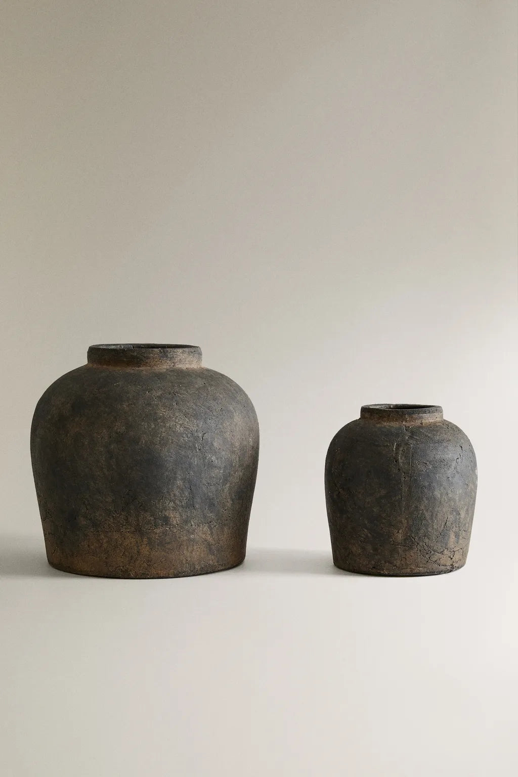 Vase, stoneware, distressed texture