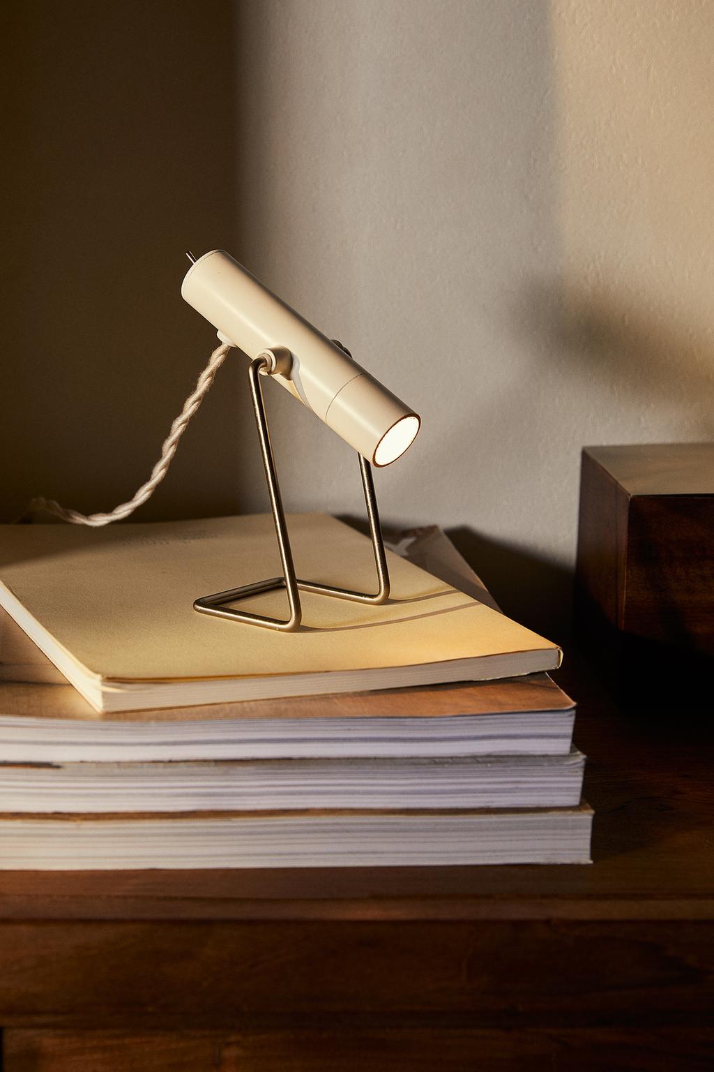 Desk lamp, metal, mini size spotlight