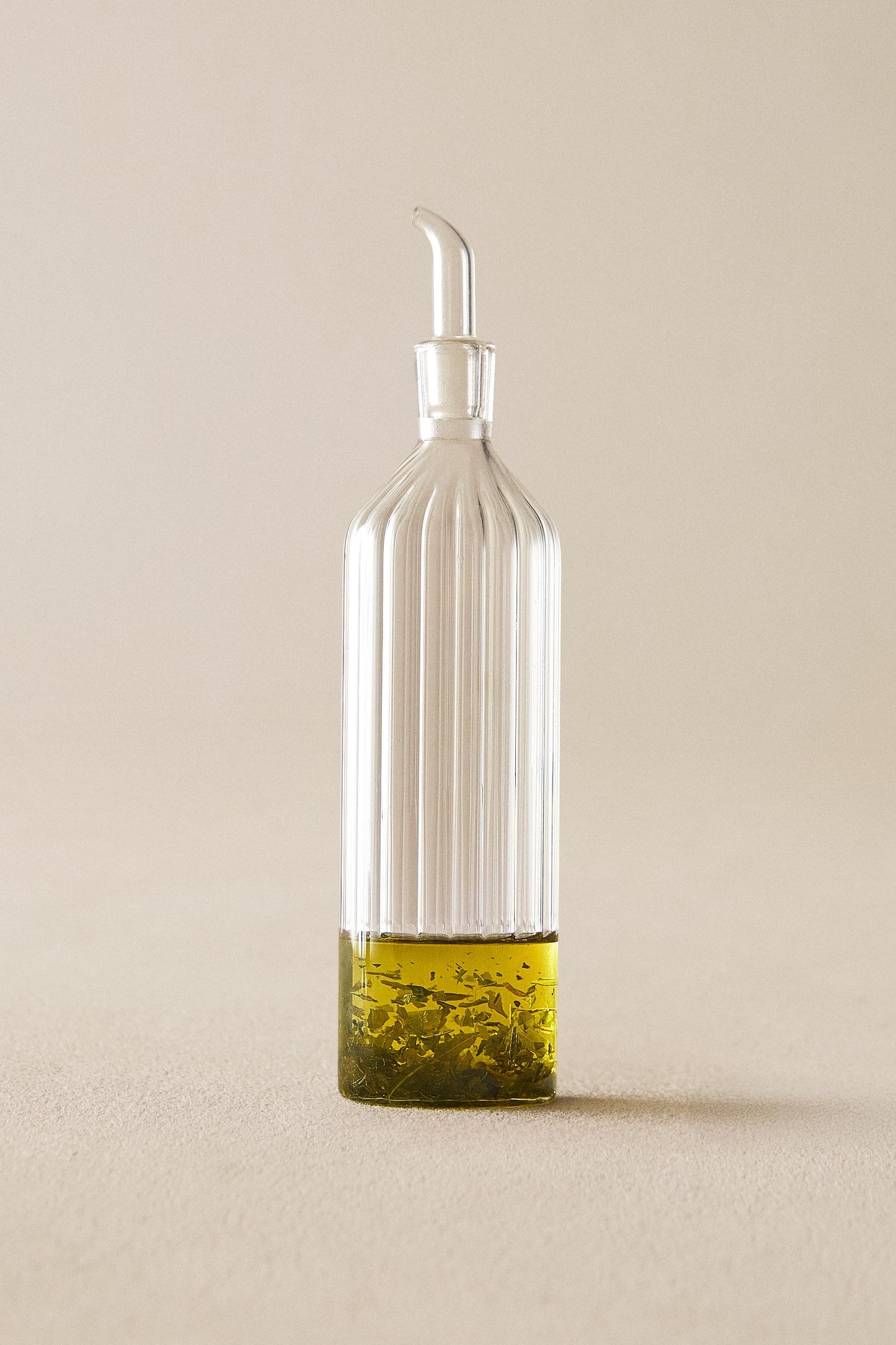 Cruet, borosilicate glass, raised detail