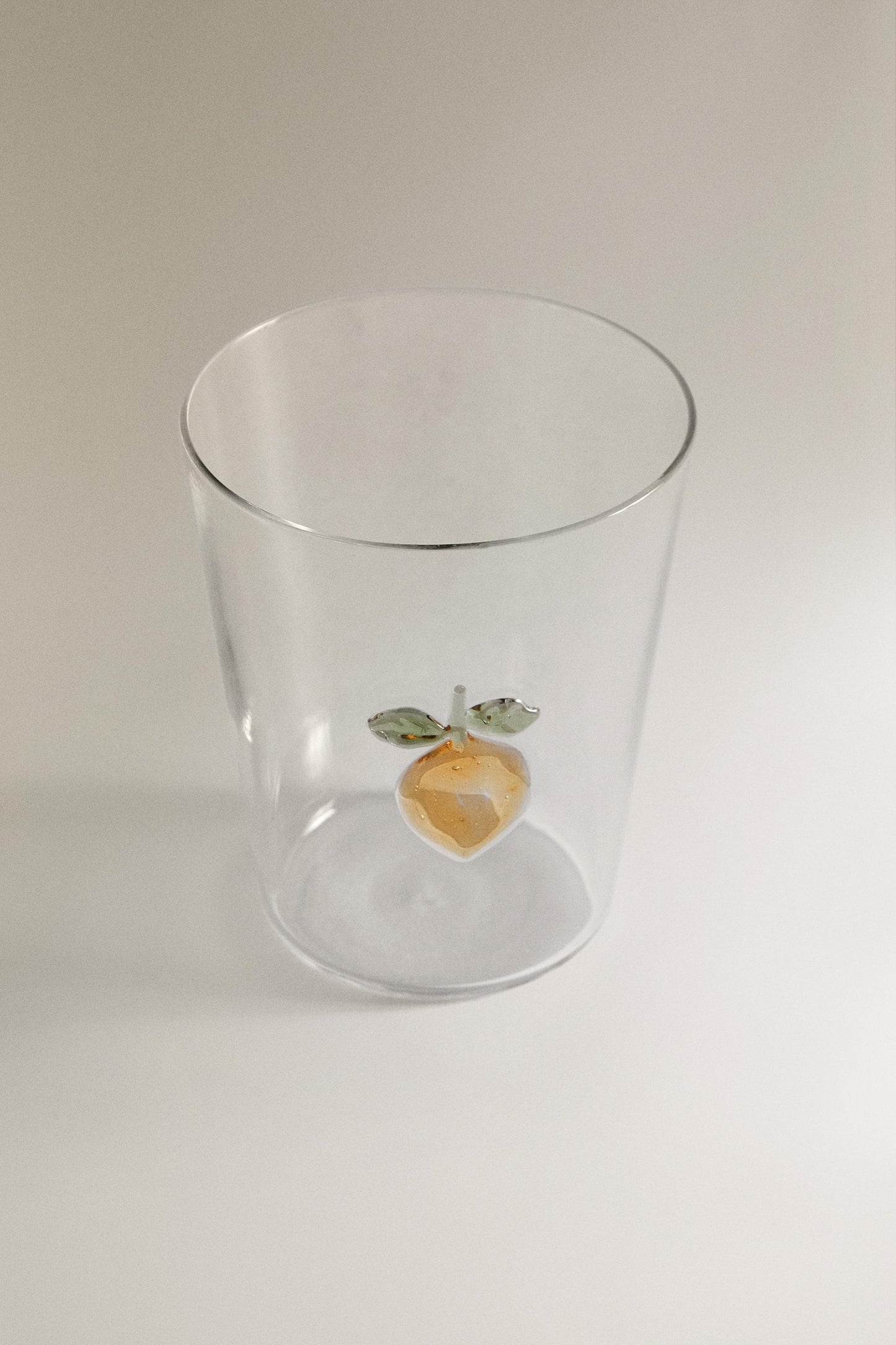 Drinkware, tumbler, glass, lemon