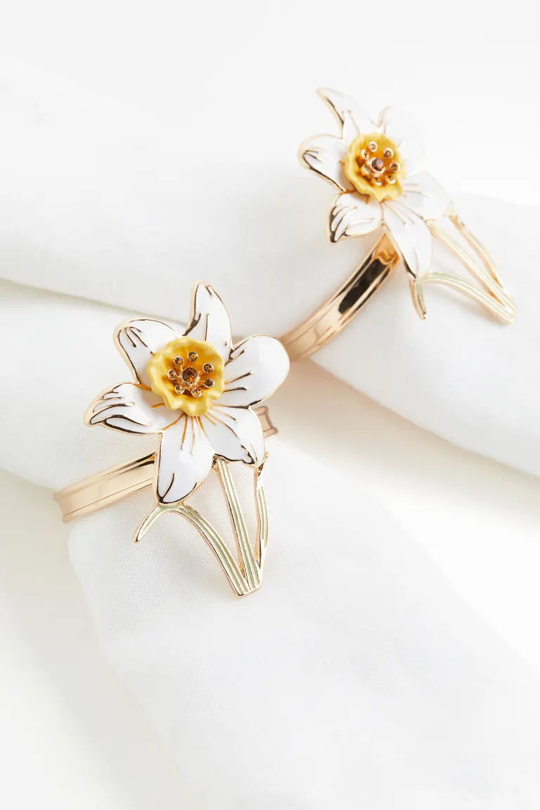 Napkin rings, metal, flowers, pack 2