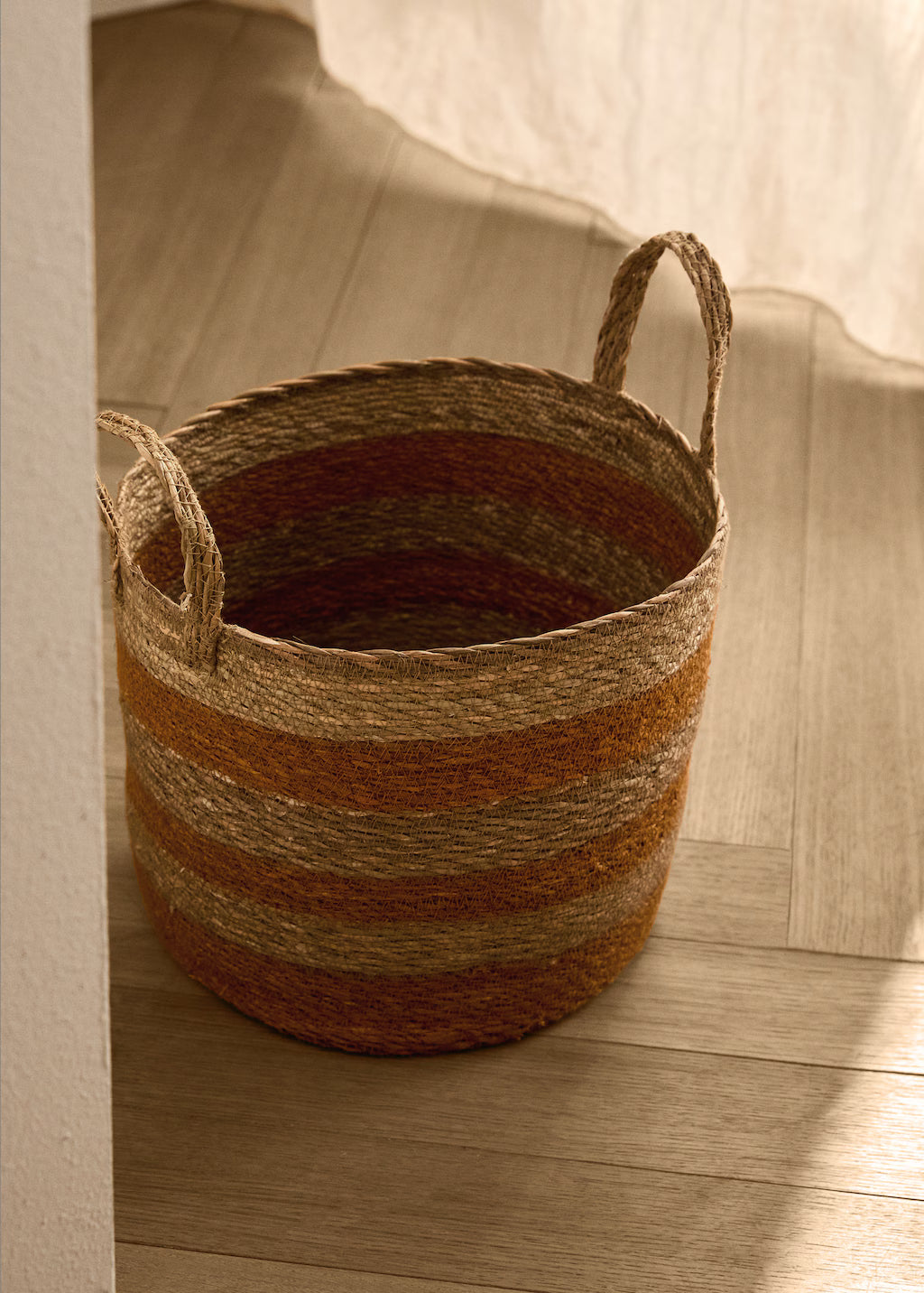 Decorative basket, seagrass, two short handles