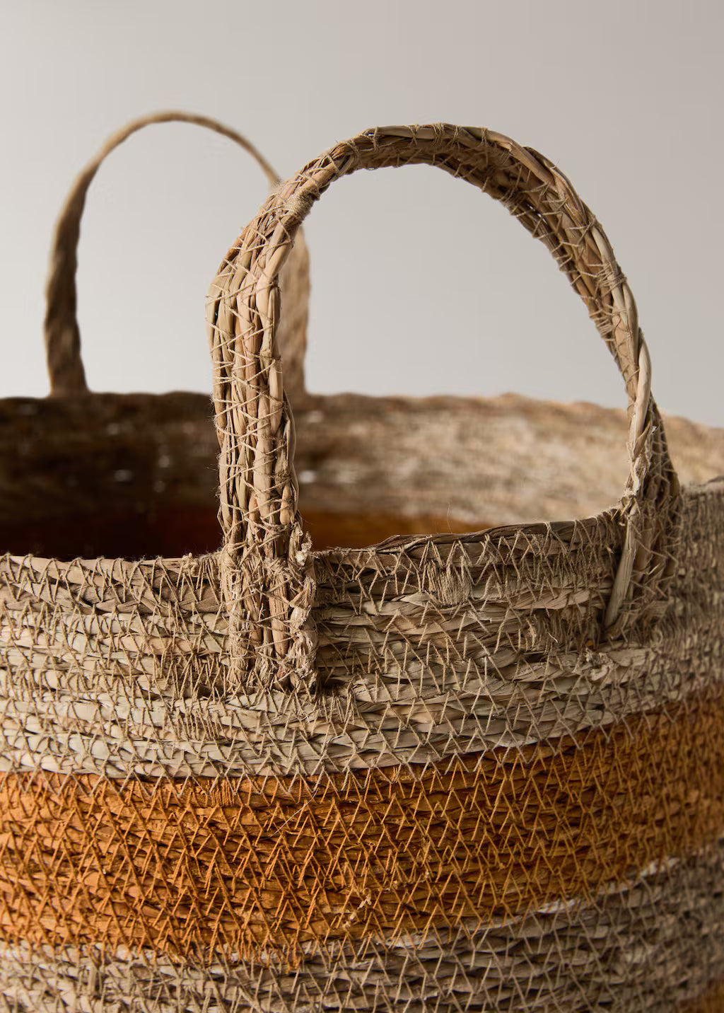 Decorative basket, seagrass, two short handles