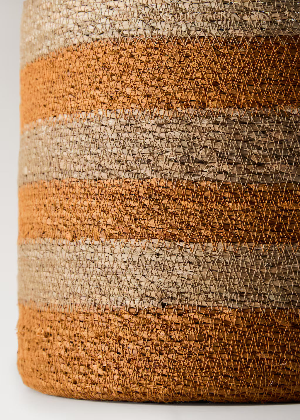 Decorative basket, seagrass, two short handles