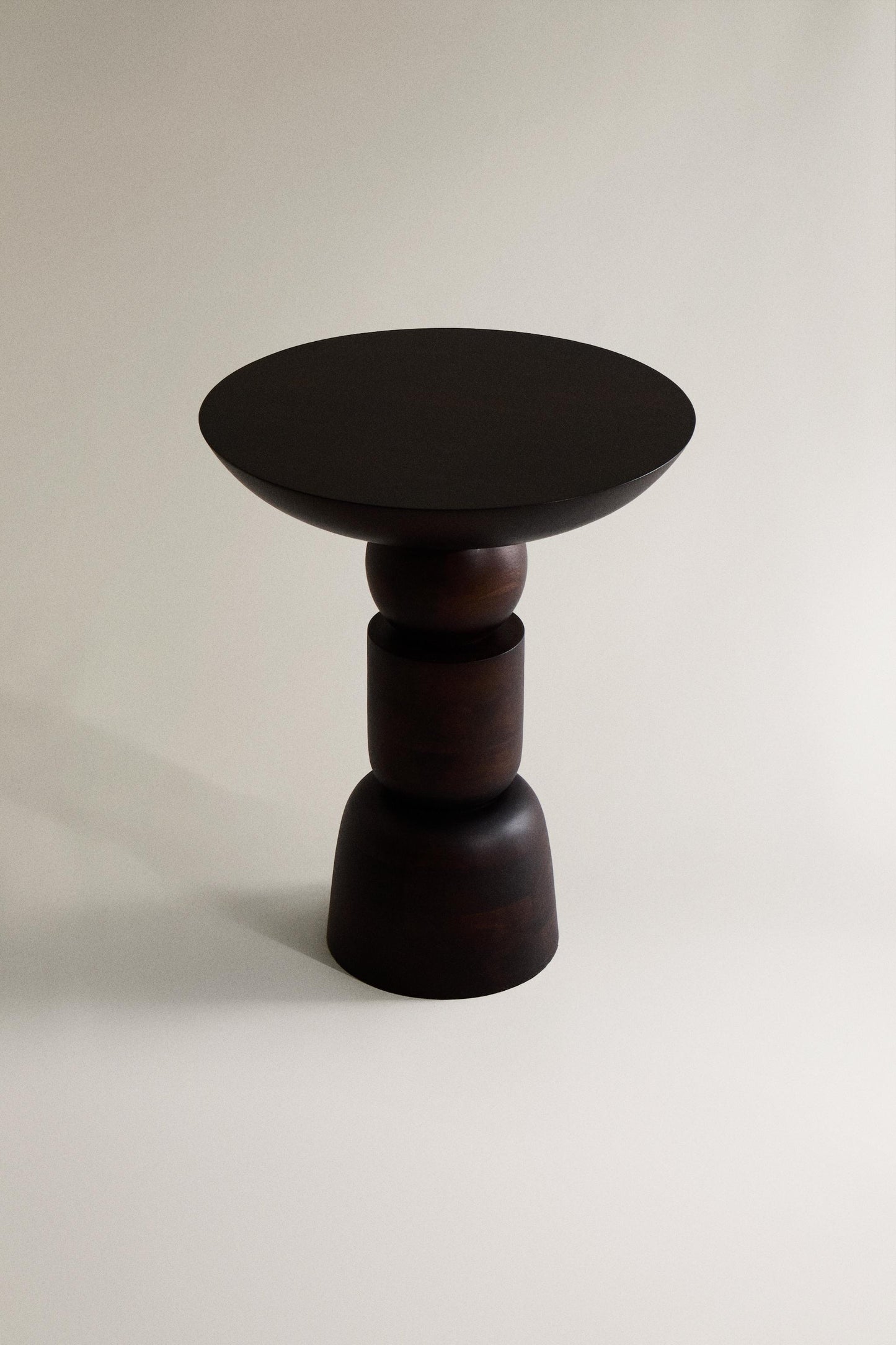 Side table, mango wood, geometric base