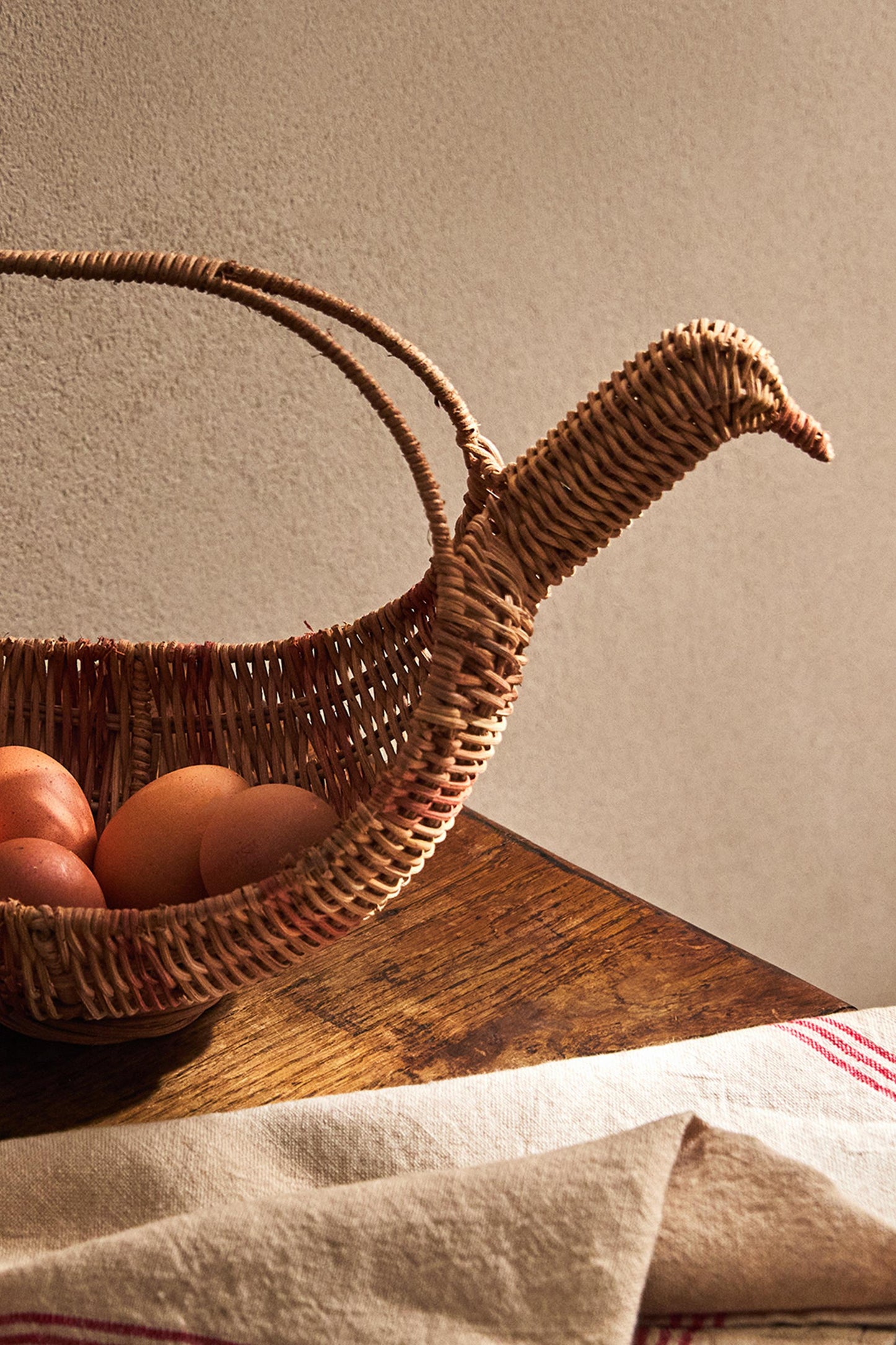Decorative basket, woven rattan