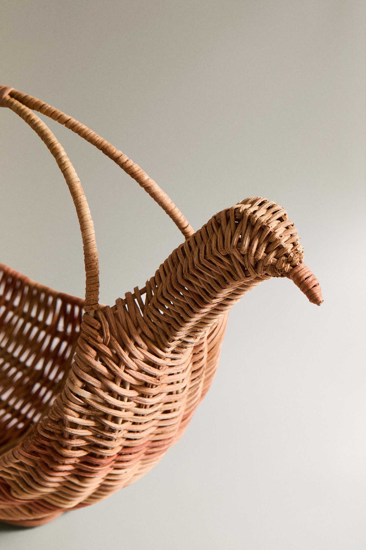Decorative basket, woven rattan