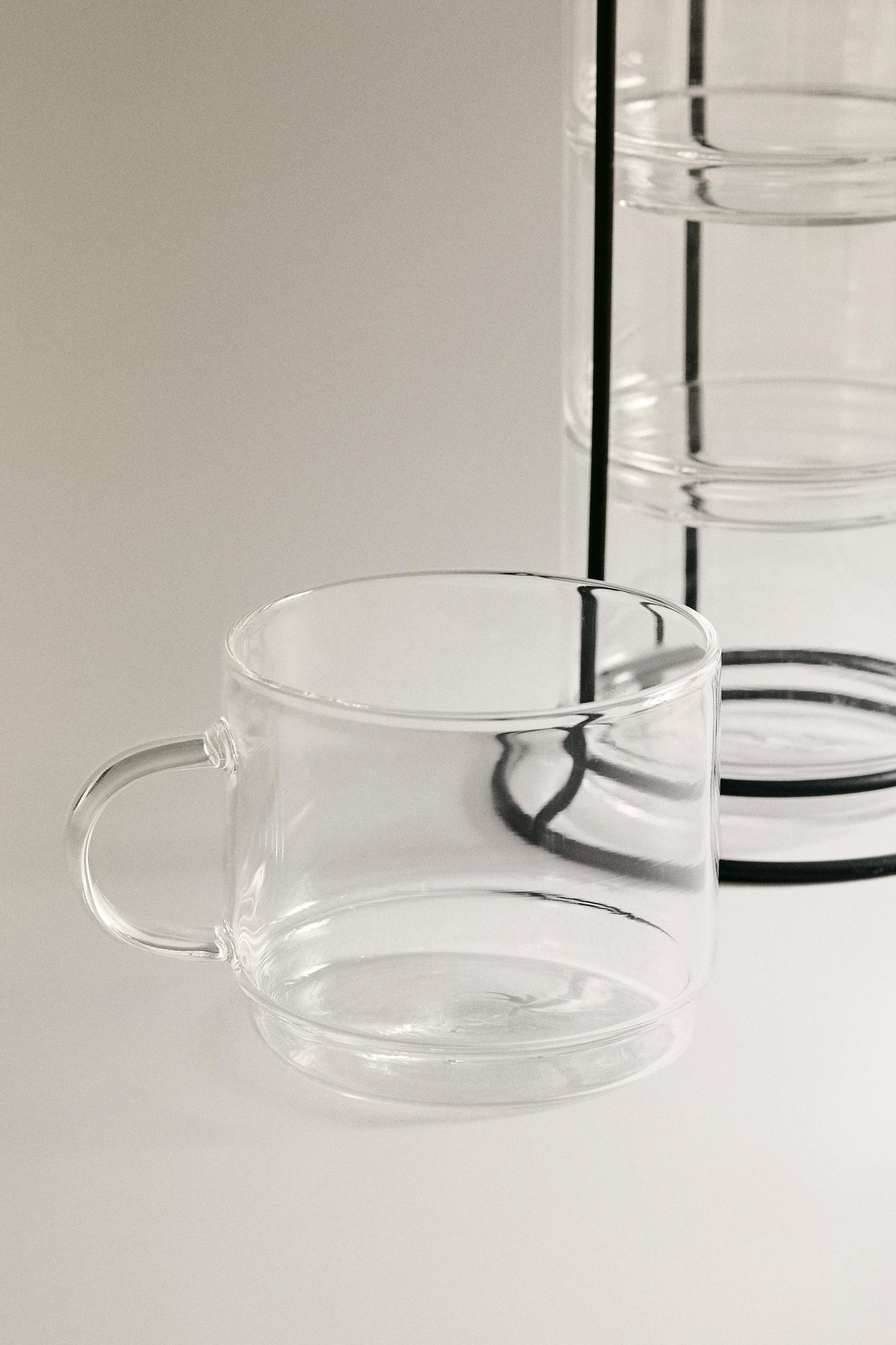 Drinkware, mug, borosilicate glass, with metal stand