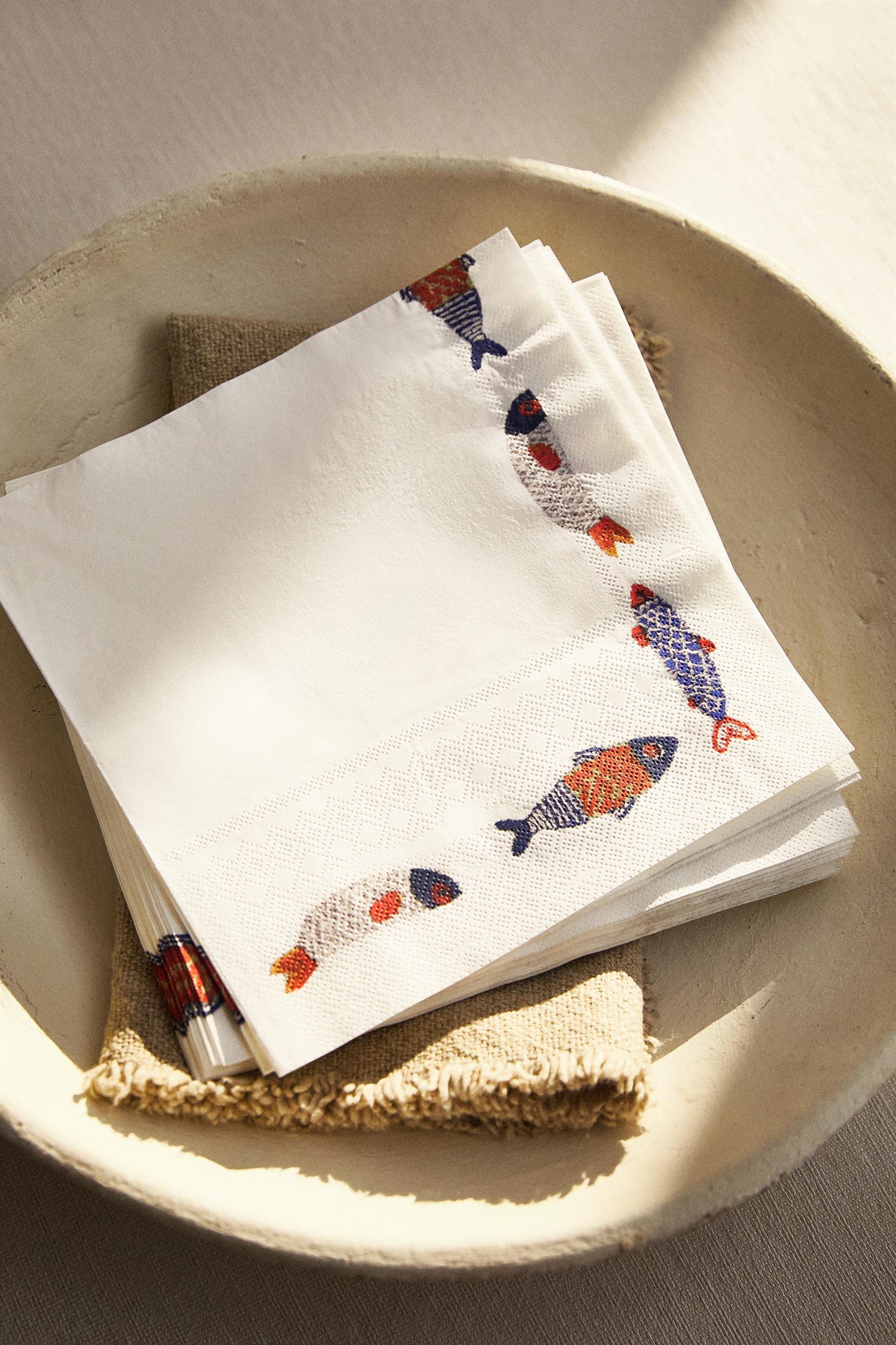 Napkin, paper, 15.8 in, pack 20, fish