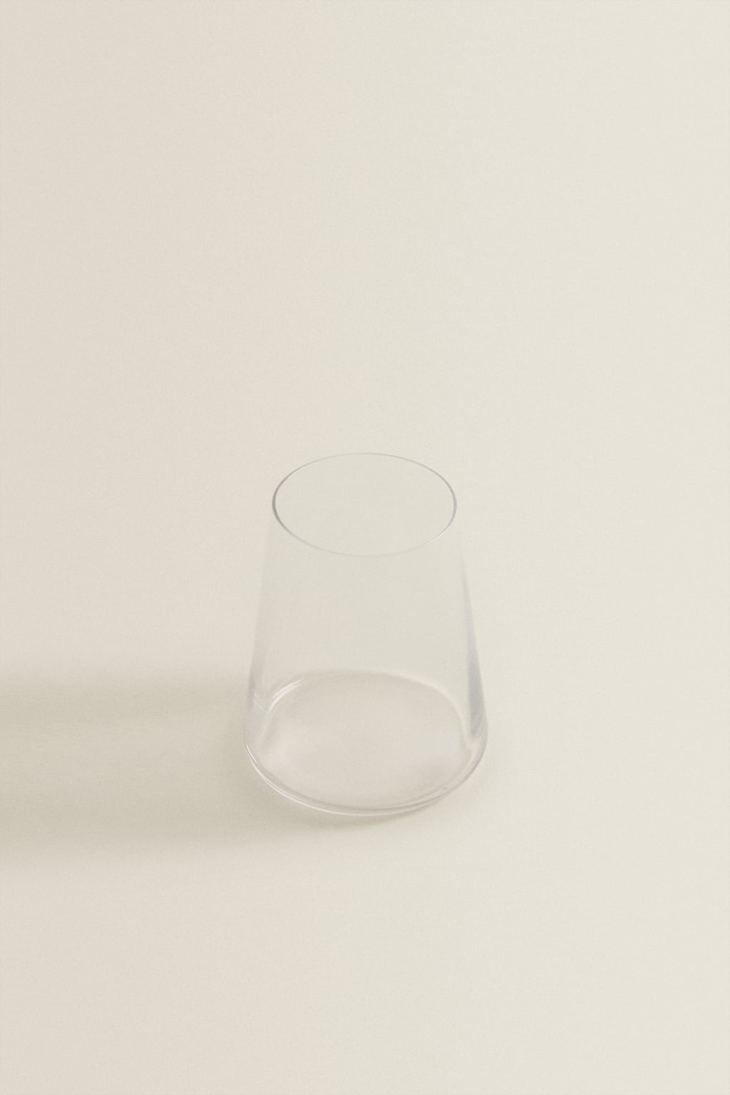 Glassware, tumbler glass, 3.9", cone shape